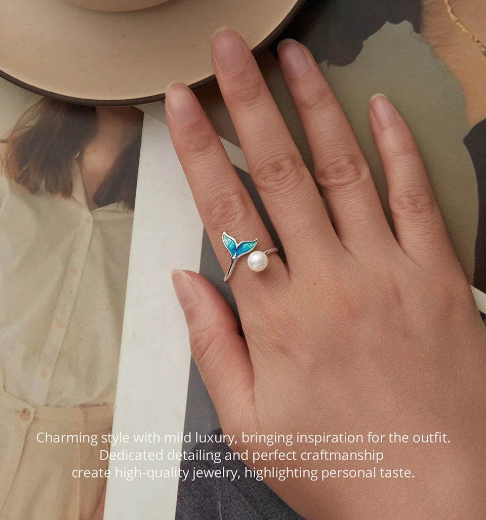 Pearl Dive Dolphin Pendant