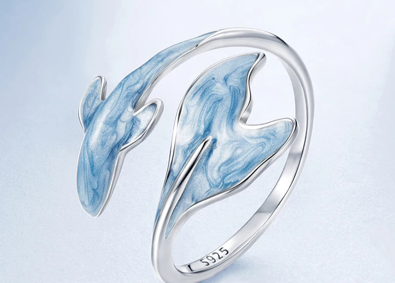 Pearl Dive Dolphin Pendant